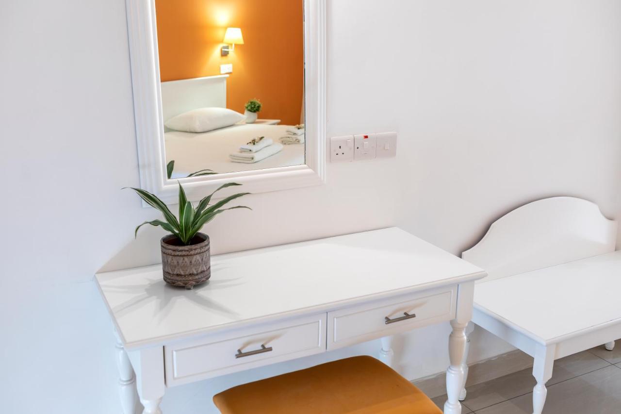 Mia Appartement Ayía Nápa